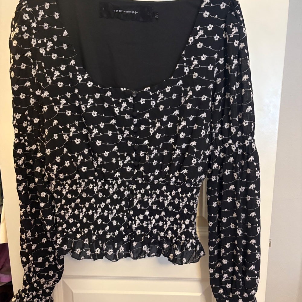 Code X Mode Black And White Top Size Medium - image 2